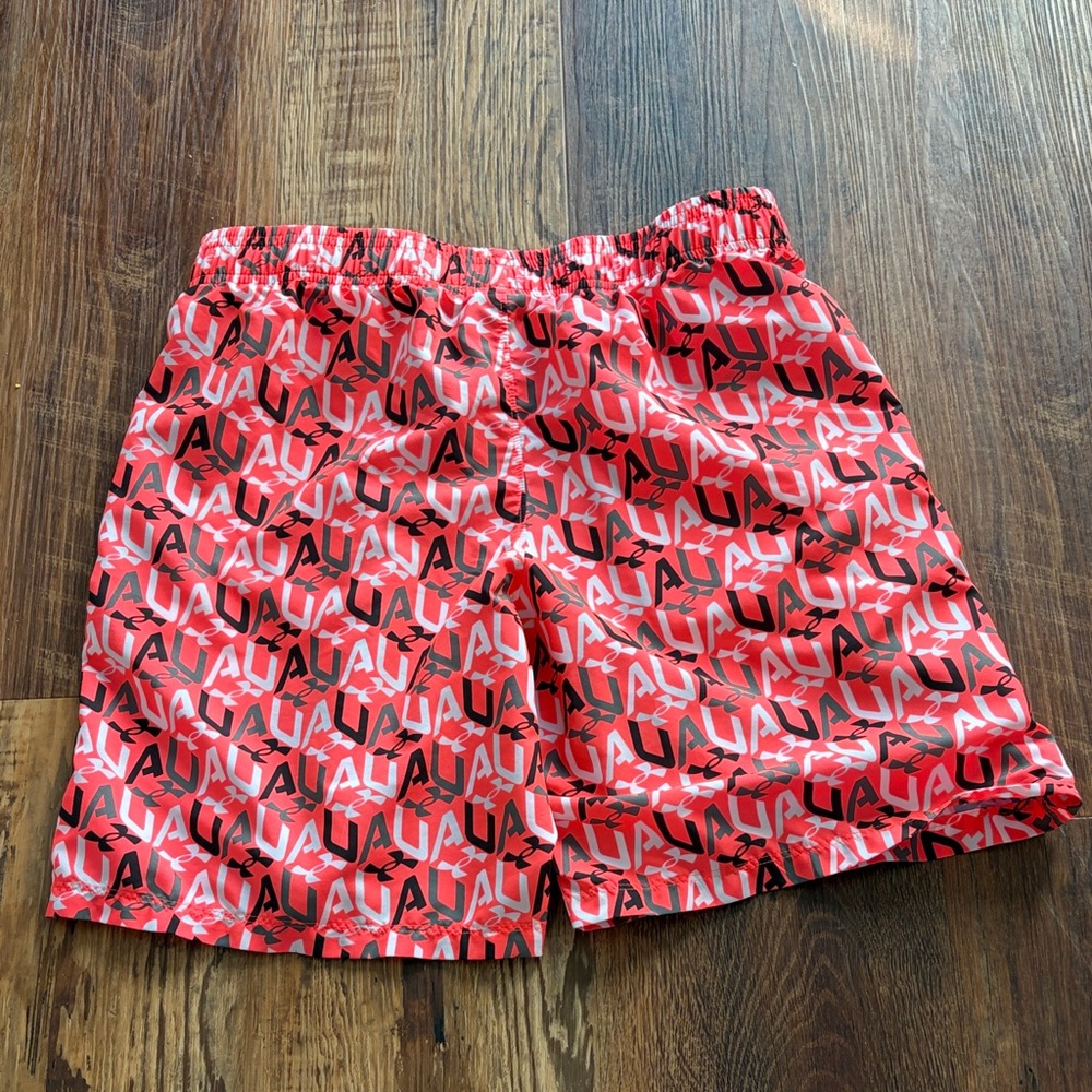 Under Armour Boys Red Black Logo Swim Trunks - Picture 4 of 4